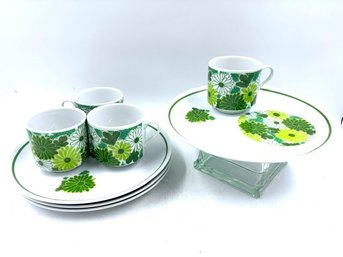 Vintage 8 Piece Set Designs By Jonas Roberts Green Daisy Flower Power Hostess Set