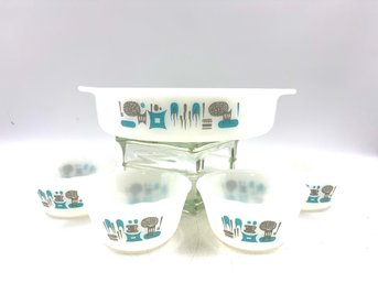 Vintage Blue Heaven 9' Pie Dish & 4 Scalloped Edge Ramekins