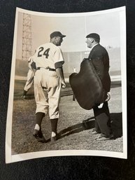 1955 Baseball Photo Of Walt Alston And Umpire Ed Hurley