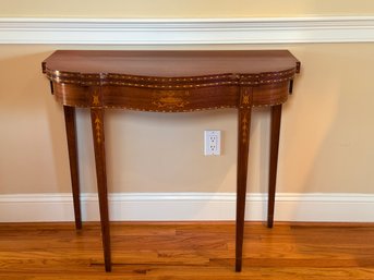 Antique American Federal Inlaid Mahogany Serprentine Flip Over Top Gate Leg Card Table