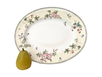 1997 Wedwood 'Fleur' 14.5' Fine China Oval Serving Platter