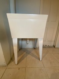 A Composite Laundry Sink