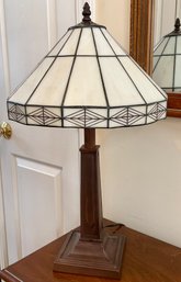 Stunning DALE TIFFANY Table Lamp