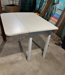 White Drop Leaf Table With 1 Leaf