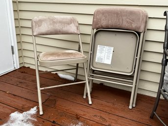Set Of 4 Folding Metal Occasional Chairs With Plush Fabric Seat And Backrest (1 Of 2)