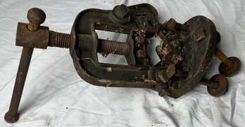 Vintage American Scale Company No. 3 Pipe Vice