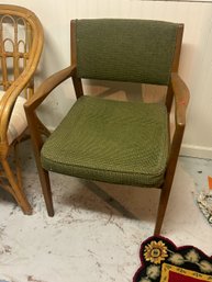 MIDCENTURY MODERN ARMCHAIR
