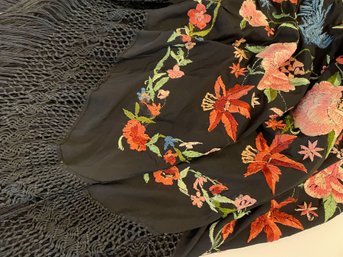 Stunning Piano Scarf