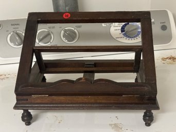 VICTORIAN TABLE TOP BIBLE STAND