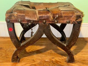 AN EARLY IRISH OAK STOOL