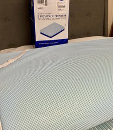 3' Queen Gel-Infused Memory Foam Mattress Topper