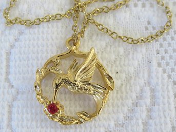 Vintage Gold Tone JJI Hummingbird Pendant Necklace