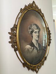 Antique Victorian Gilded Convex Glass Frame With Black & White Photograph