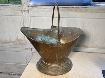Very Nice Antique Brass Coal Bucket / Scuttle - Nice Worn Patina - Solid Brass - Very Nice Vintage Piece