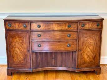 Stunning Vintage Baker Furniture Georgian Style Flame Mahogany Sideboard Cabinet