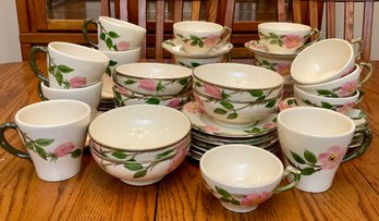 Large Franciscan 'Desert Rose' Earthenware Collection