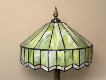 Beautiful Vintage Tiffany Style Green Slag Glass Lamp With Brass Base