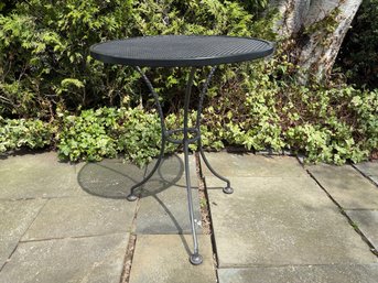Vintage-style Wrought Iron Round Patio Bistro Table
