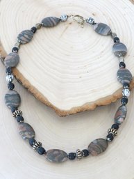 Stone Bead Design Necklace