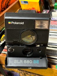 POLAROID SLR 680 SE CAMERA