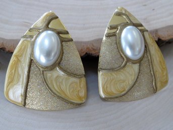 Bold Artistic Enamel Triangle Stud Earrings  With Pearl Accent