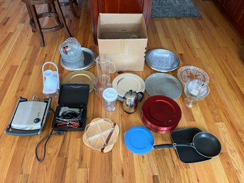 Lot Of Kitchen Items