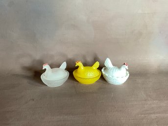 3 Mini Hen And Nest