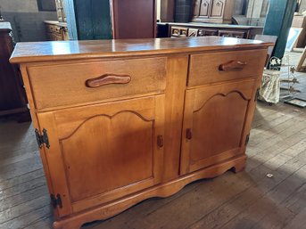 Maple Server - By Sabim Furniture