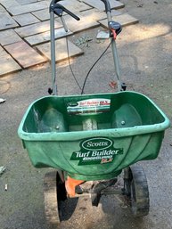 Scotts Broadcast SpreaderBroadcast Spreader