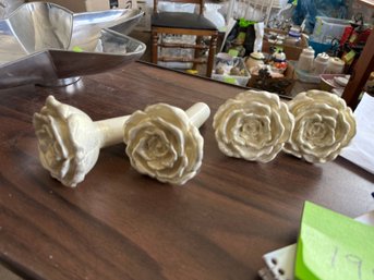 Set Of 4 Curtain Holders - Roses