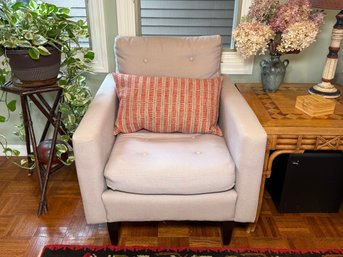 Modern Upholstered Tufted Arm Chair With Decorative Pillow, 1 Of 2