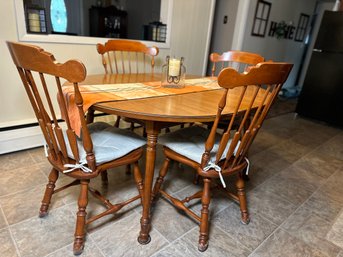 A BEAUTIFUL Vintage Solid Maple Tell City Table & Chairs