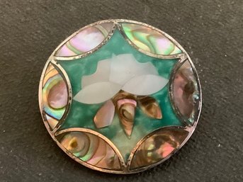 Sterling Silver Shell Broach 4.86 Grams