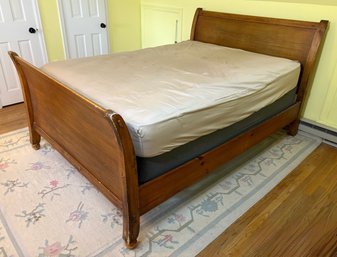 Queen Farmhouse Style Distressed Wood Sleigh Bed