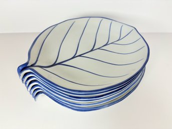 Vintage White And Blue Leaf Plates (7)