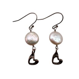 (B98) Sterling Silver Fresh Water Pearl Heart Dangle Earrings