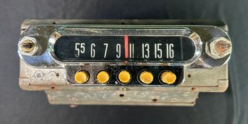 1949/1950 Ford Motor Company Original AM Radio 9MF2066.