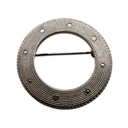 (B110) Sterling Silver Textured Circular Brooch