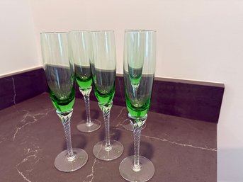 Exquisite Set Of 5 Murano Blown Art Glass Toasting Flutes In Green To Clear Twist Stem