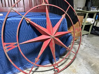 Red Metal Compass With Metal Hook Wall Decor
