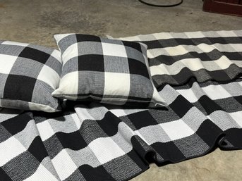 Plethora Of Gray And White Plaid