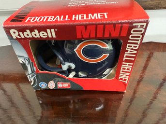 Authentic RIDDELL Mini Football Helmet Signed Iconic NFL Chicago Bears Coaches/players  Signed Mike Ditka And