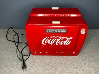 Old-tyme Coca-cola Cooler Radio