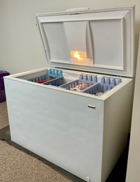 Sears Kenmore Heavy-Duty White Chest Freezer