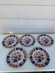 Set Of Imari Design Porcelain Plates