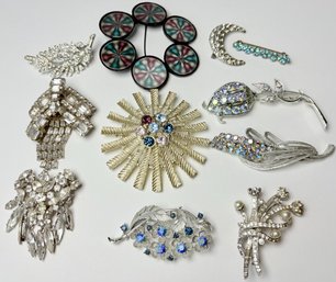 Vintage Silvertone Brooches And Pins Including Emmons, Lisner, And Coro (11)