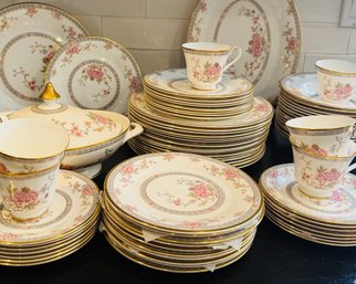 Estate Set 'Canton' By Royal Daulton - 72 Pieces