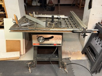 Craftsman 10' Table Saw, Model 113-29943 (READ DESCRIPTION)