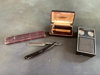 Vintage Razors & Transonic Radio Lot