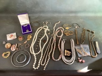Mixed Jewelry Lot